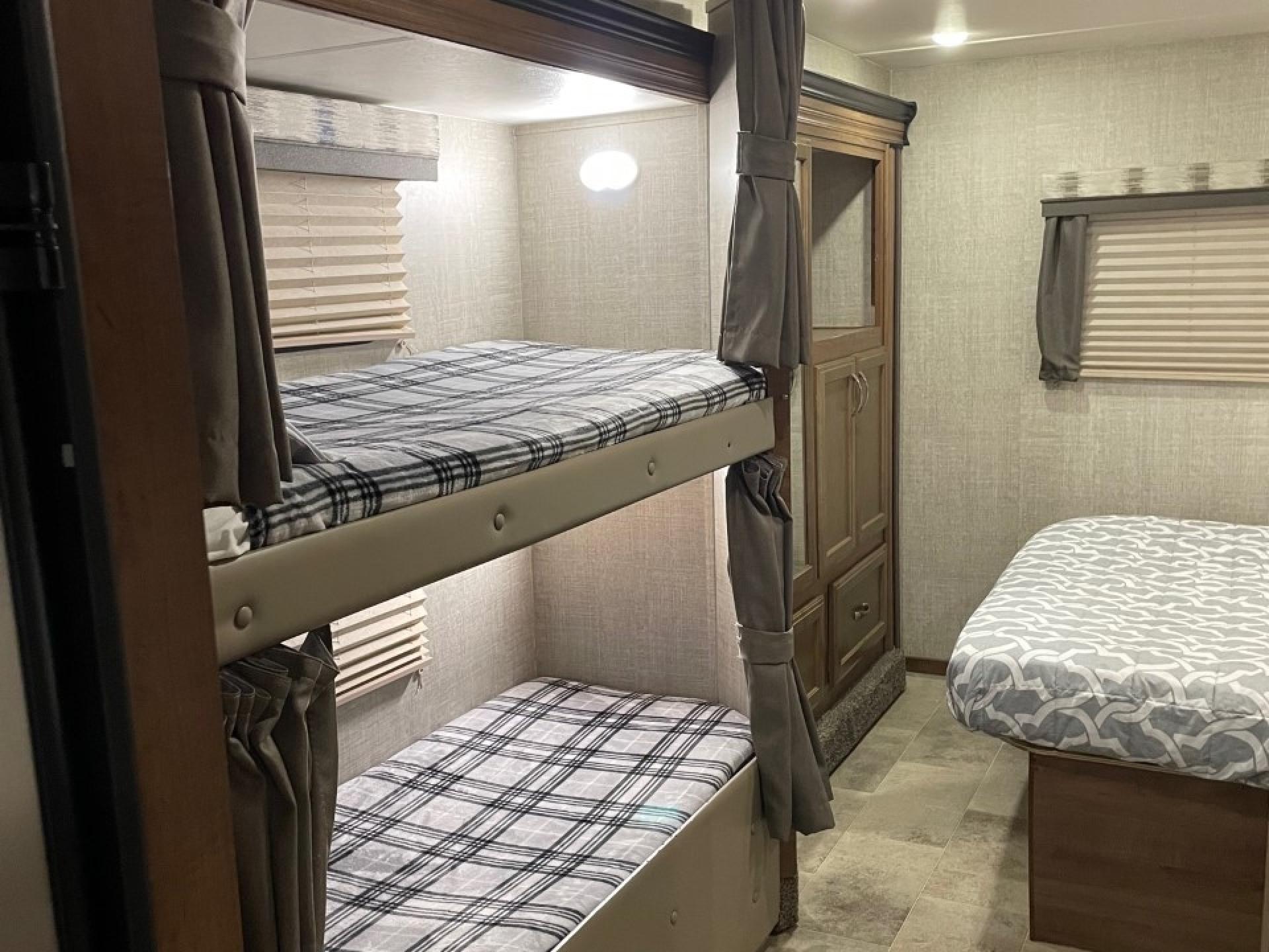 2020 GULF STREAM CONQUEST 6311C