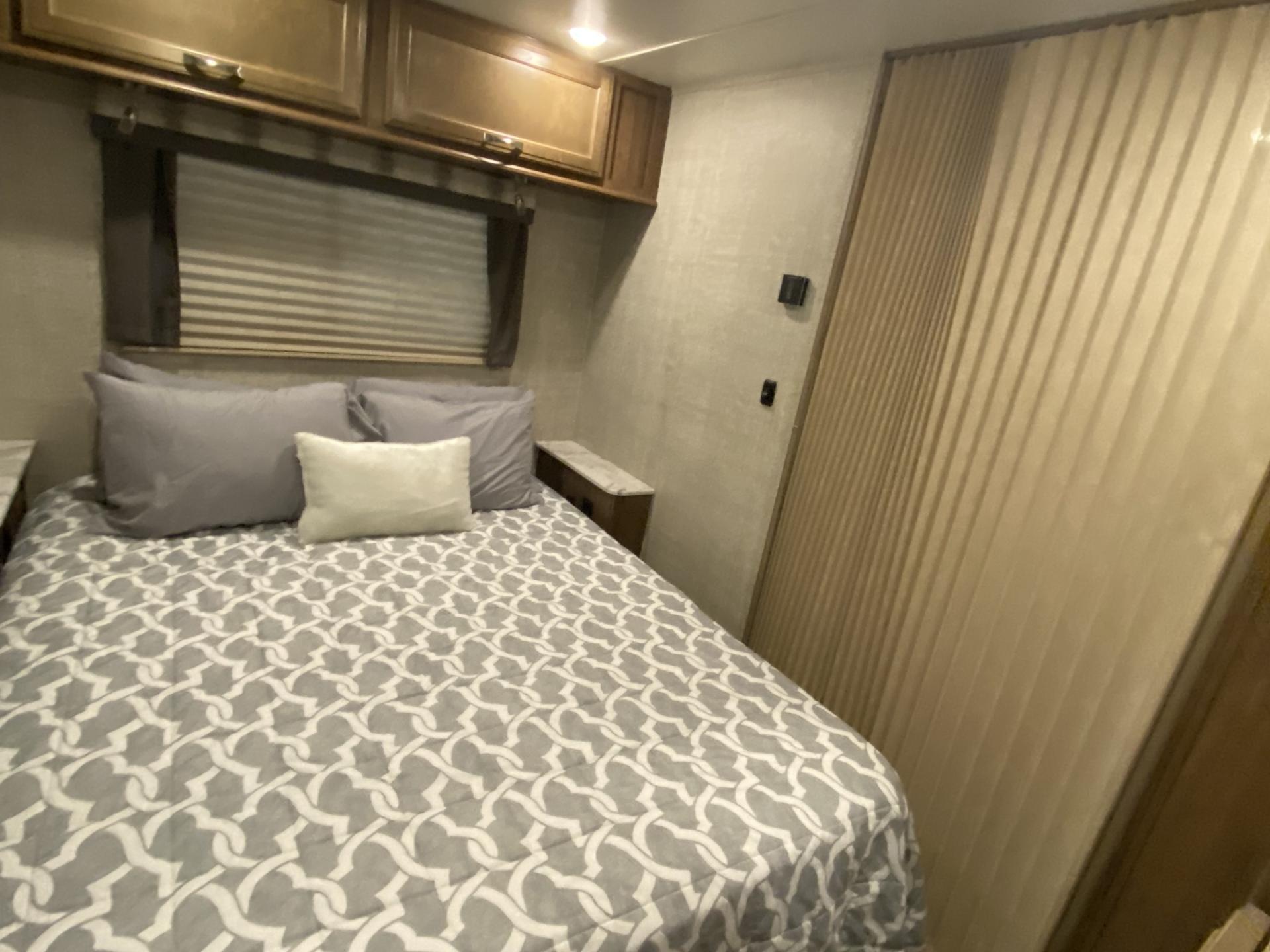 2020 GULF STREAM CONQUEST 6311C