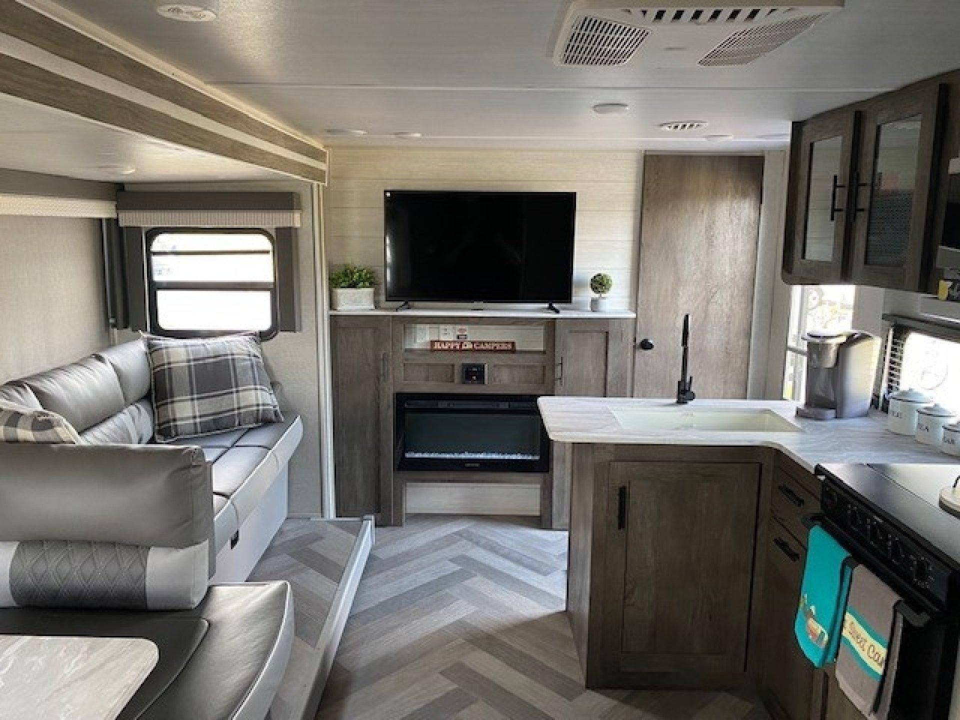 2022 FOREST RIVER SALEM CRUISE LITE 273 QXBL