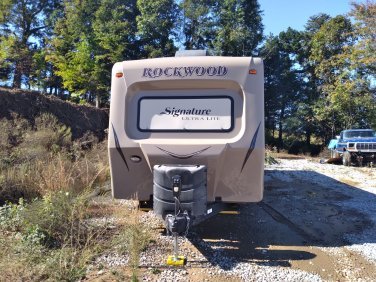 2016 FOREST RIVER ROCKWOOD 8328BS