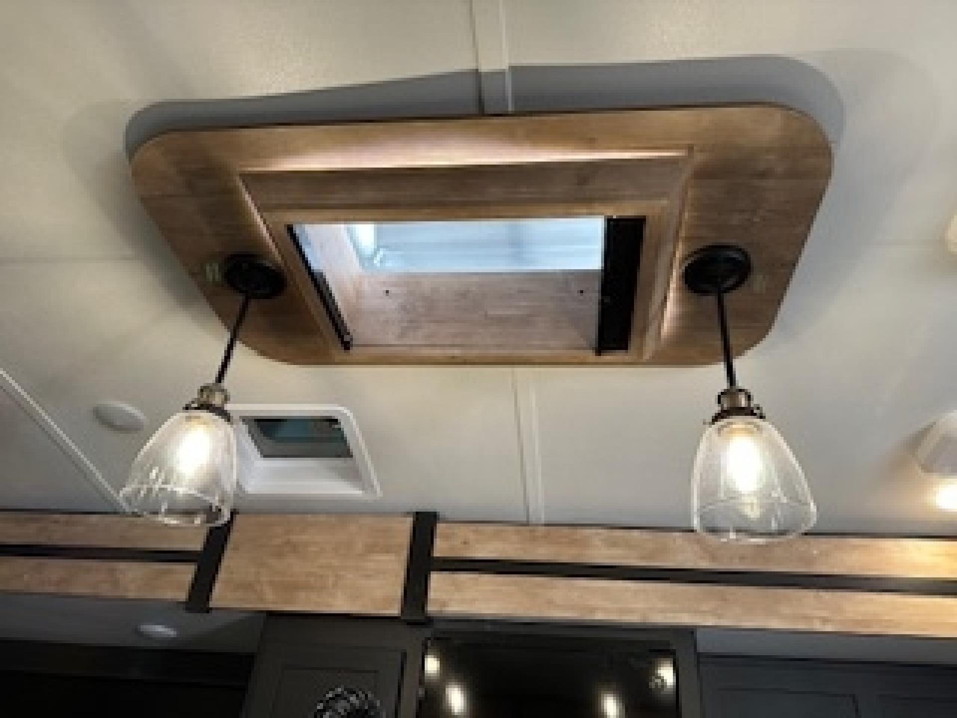 2022 KEYSTONE OUTBACK ULTRA-LITE 330RL