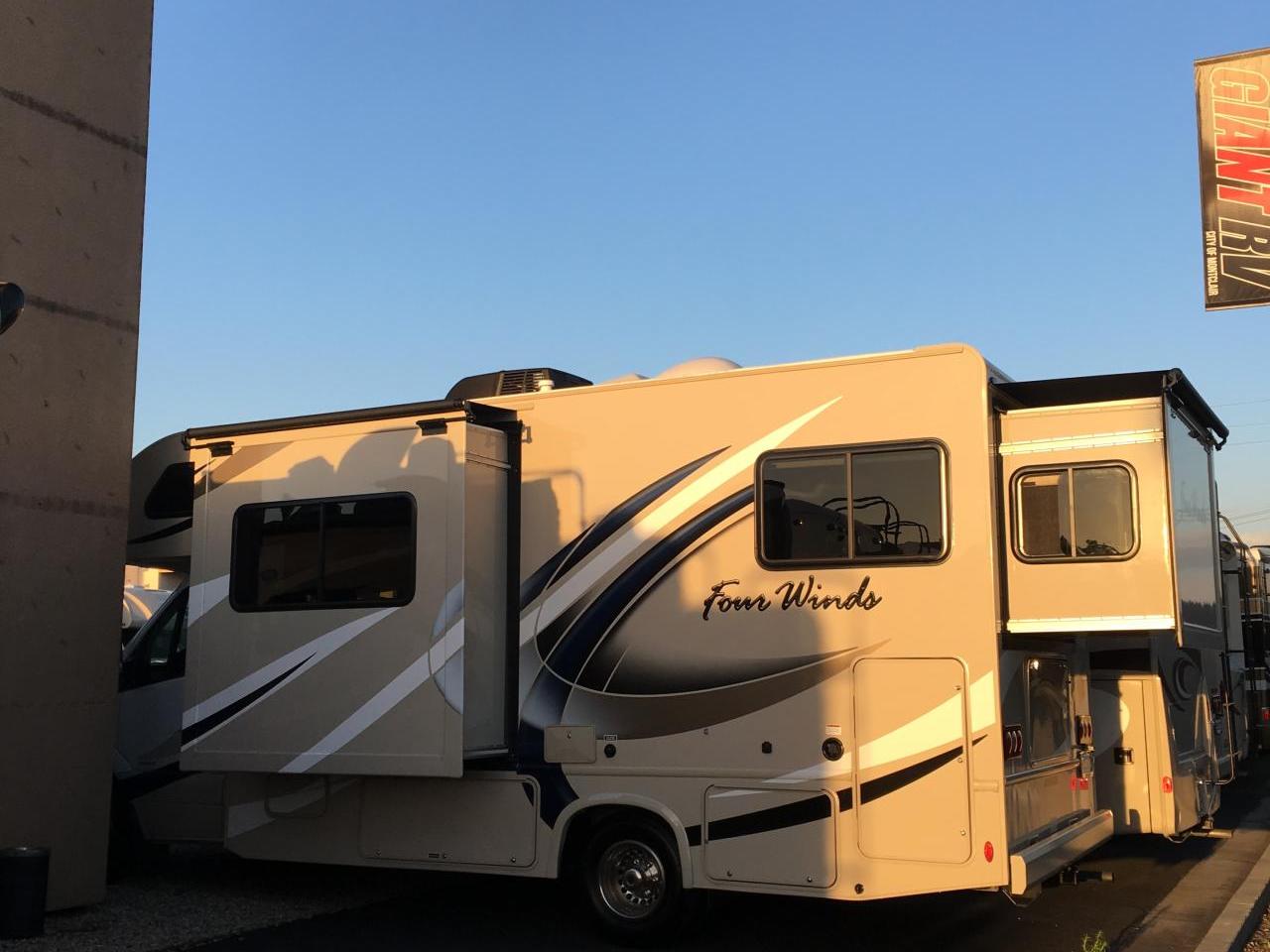 2017 THOR MOTOR COACH FOUR WINDS 24HL