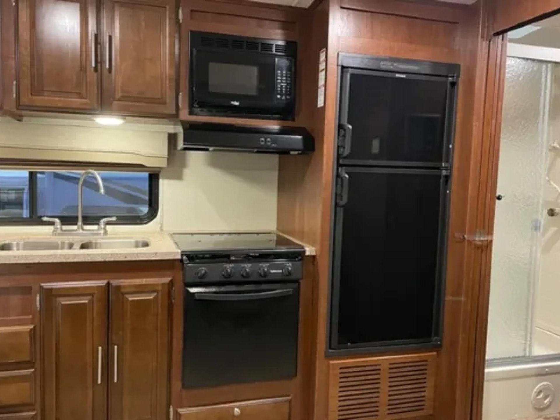 2017 FOREST RIVER GEORGETOWN 3 SERIES 30X
