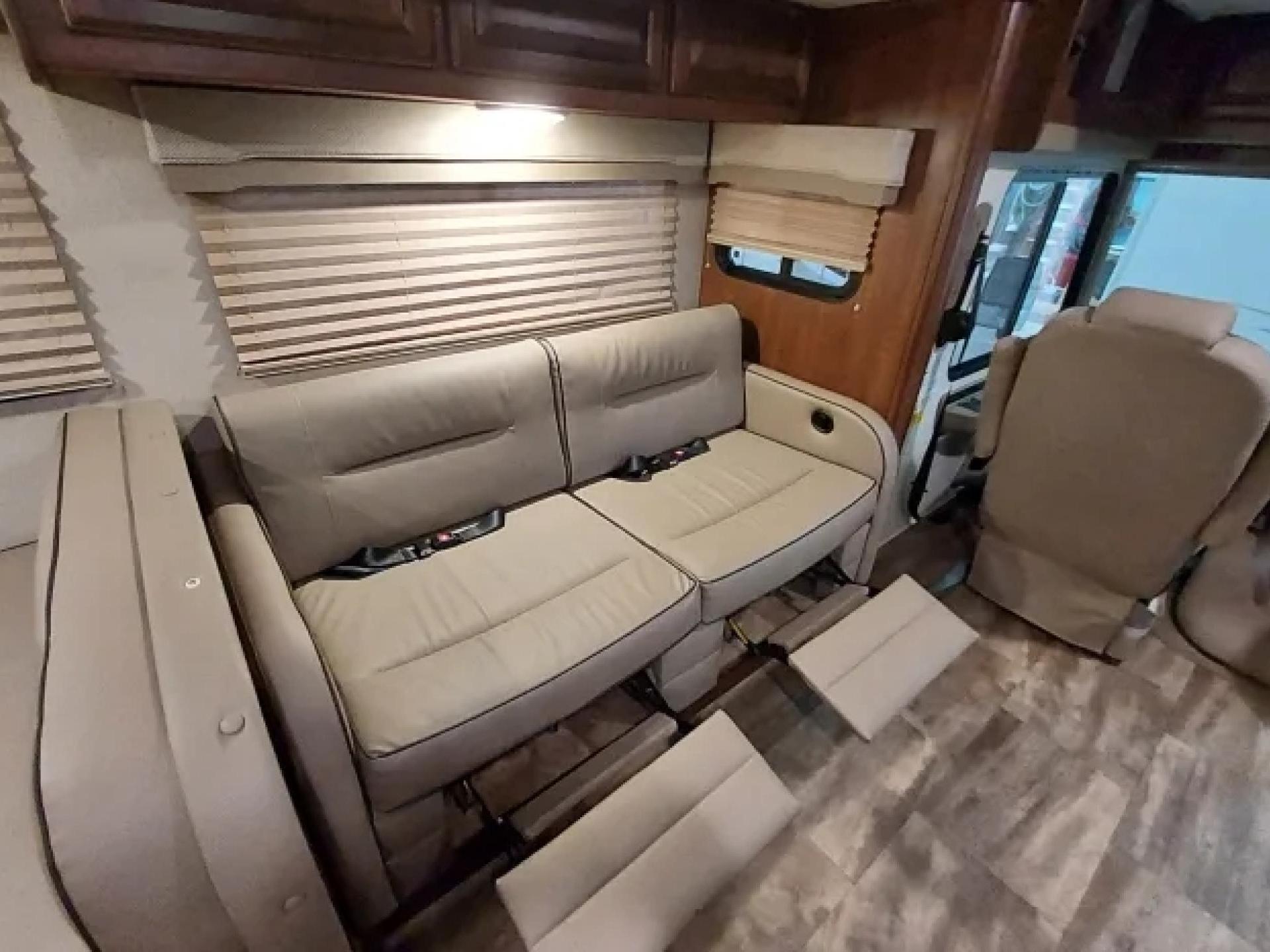 2017 FOREST RIVER GEORGETOWN 3 SERIES 30X