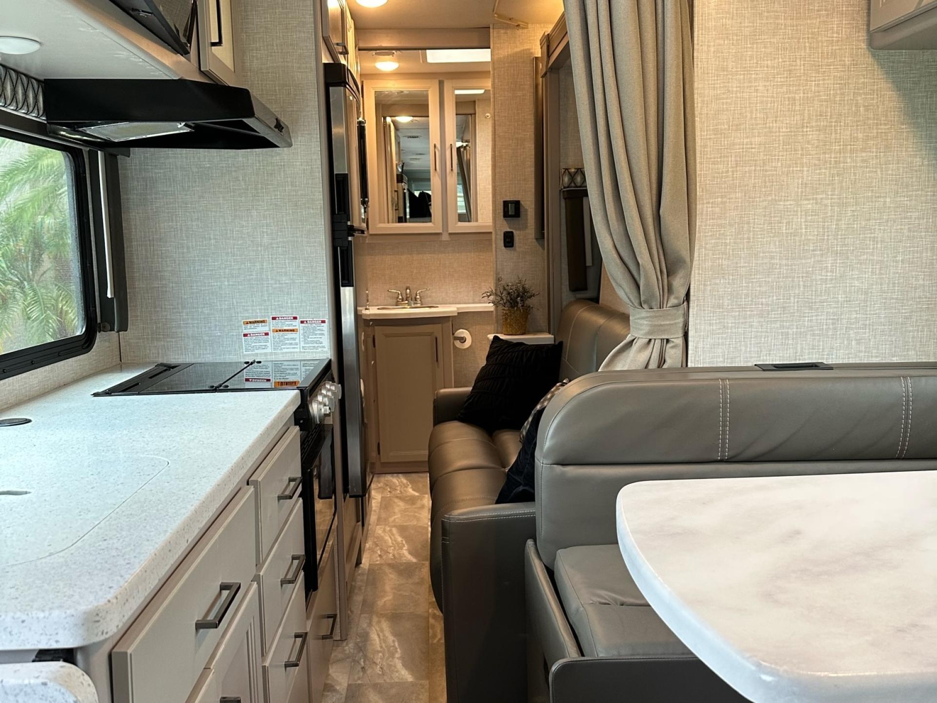 2023 THOR MOTOR COACH QUANTUM MB25