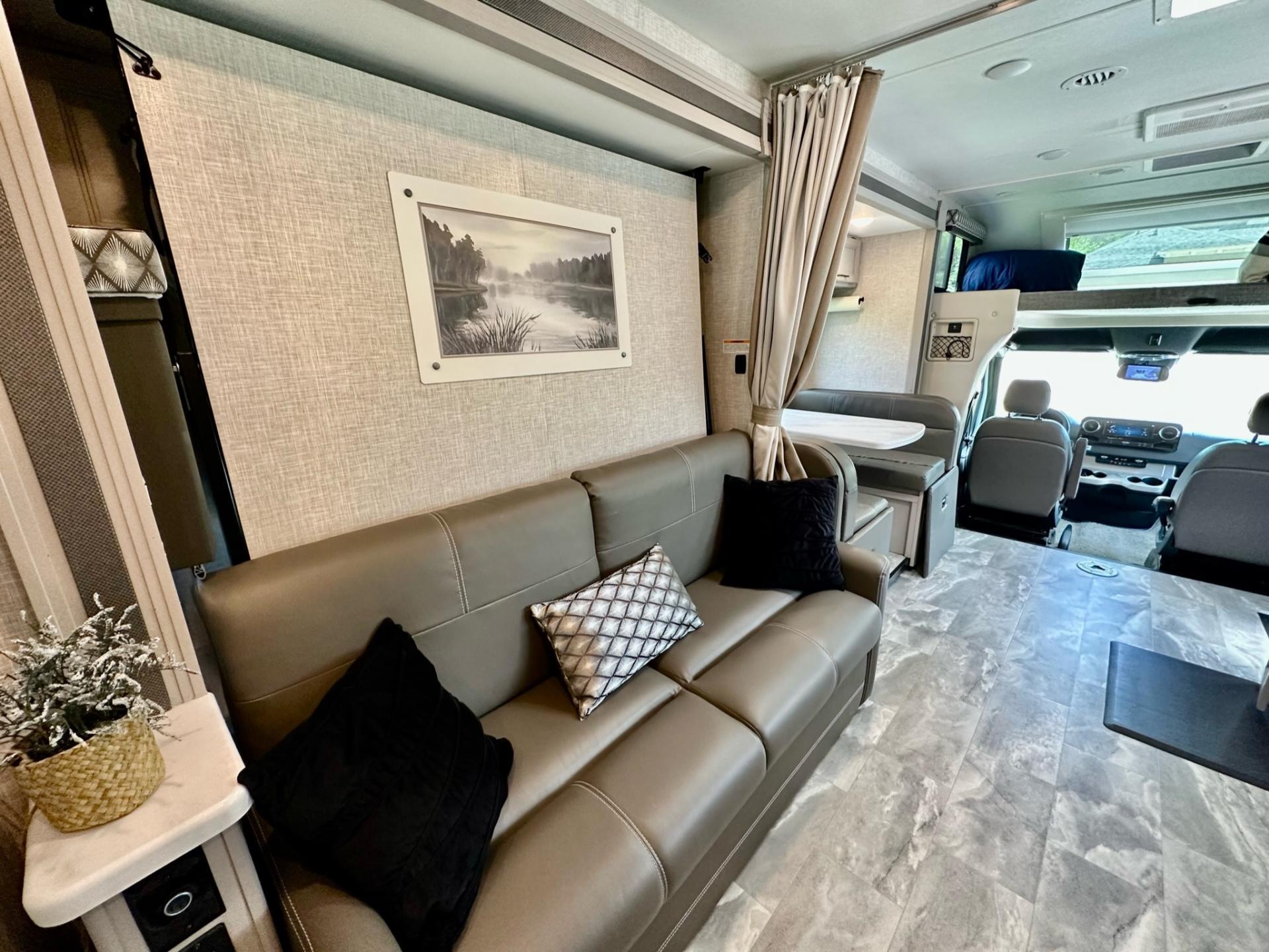 2023 THOR MOTOR COACH QUANTUM MB25