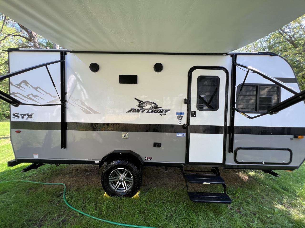 2022 JAYCO JAY FLIGHT SLX 174BH