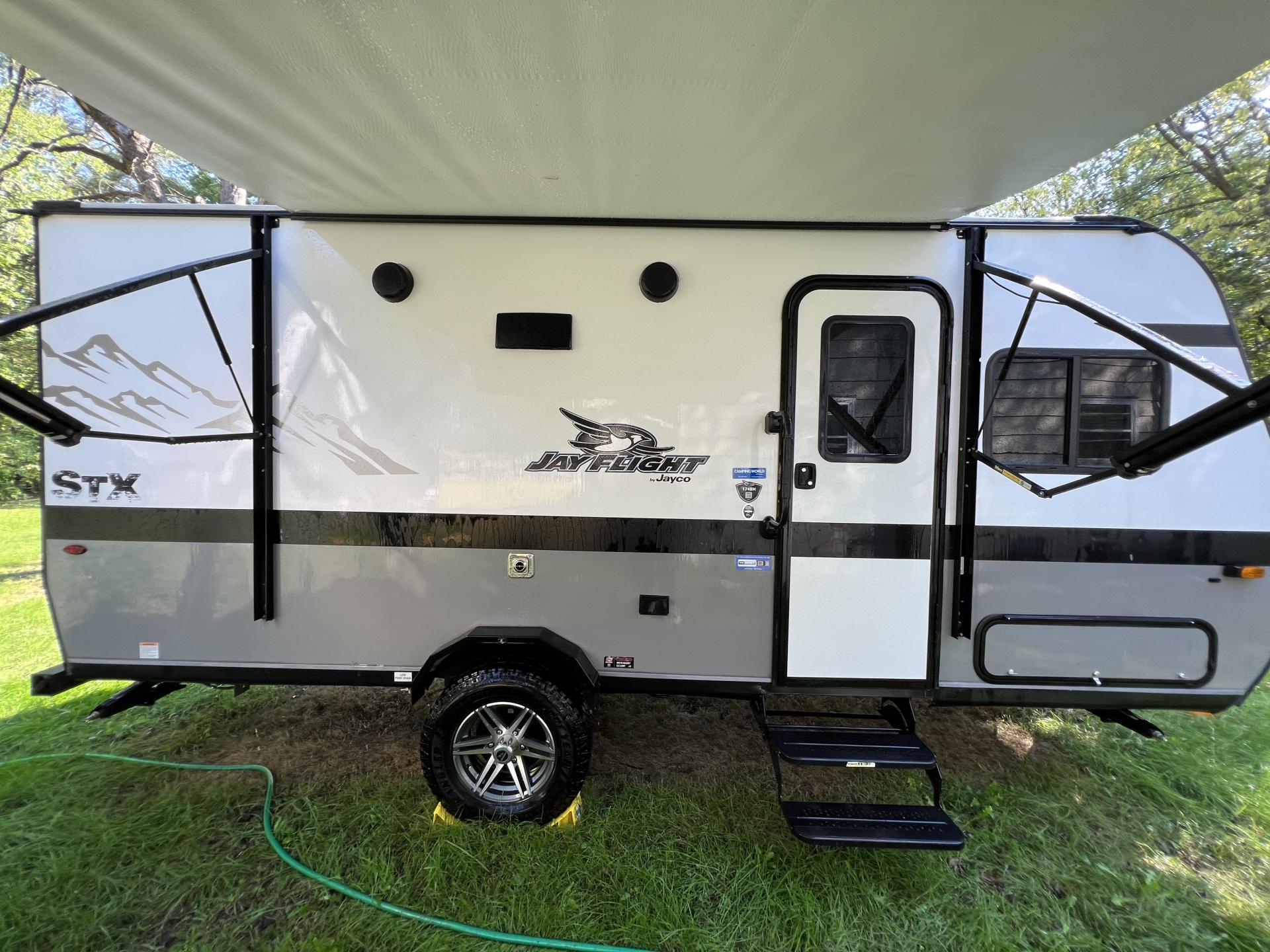 2022 JAYCO JAY FLIGHT SLX 174BH
