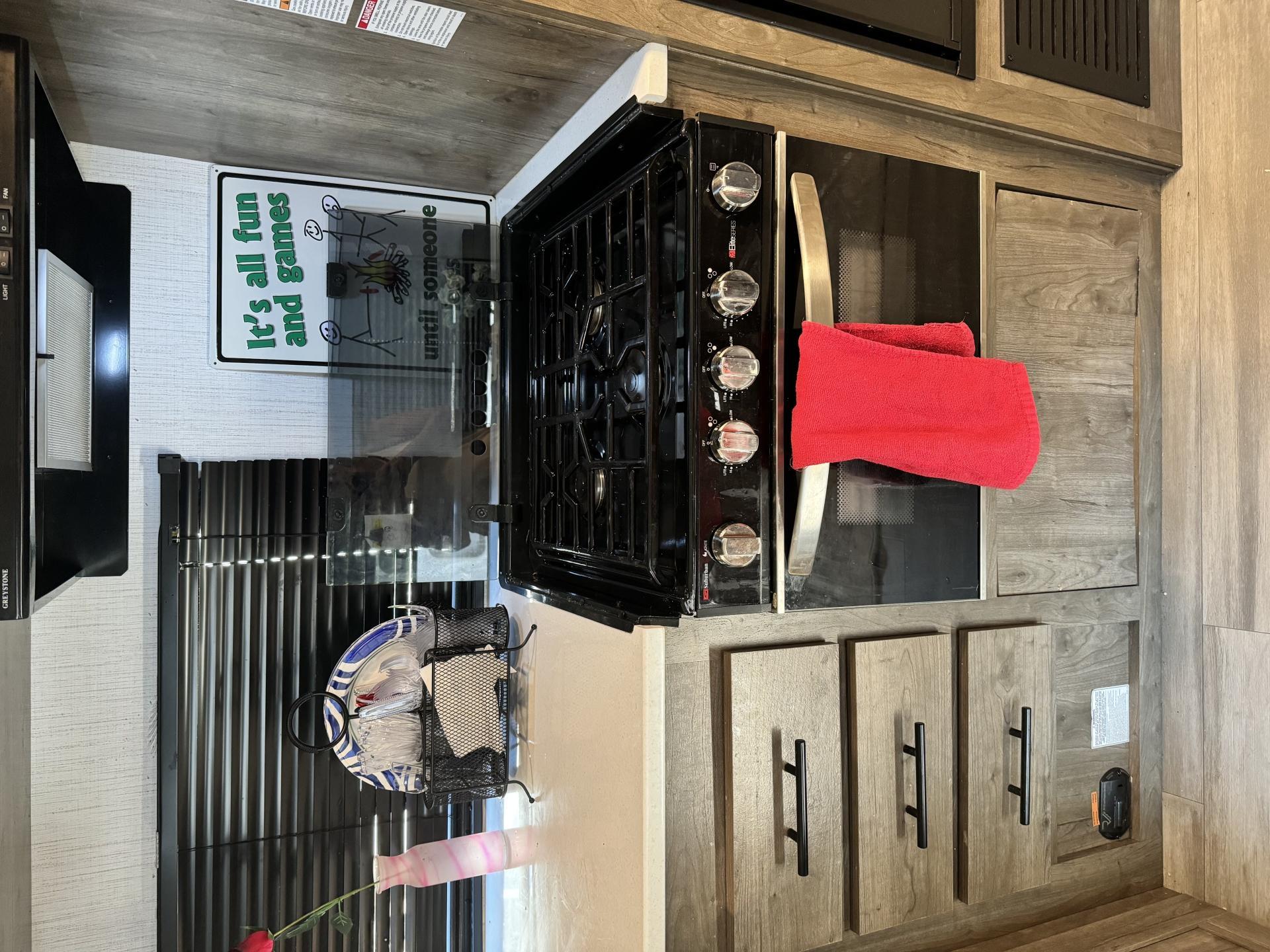 2022 HEARTLAND PIONEER DS300