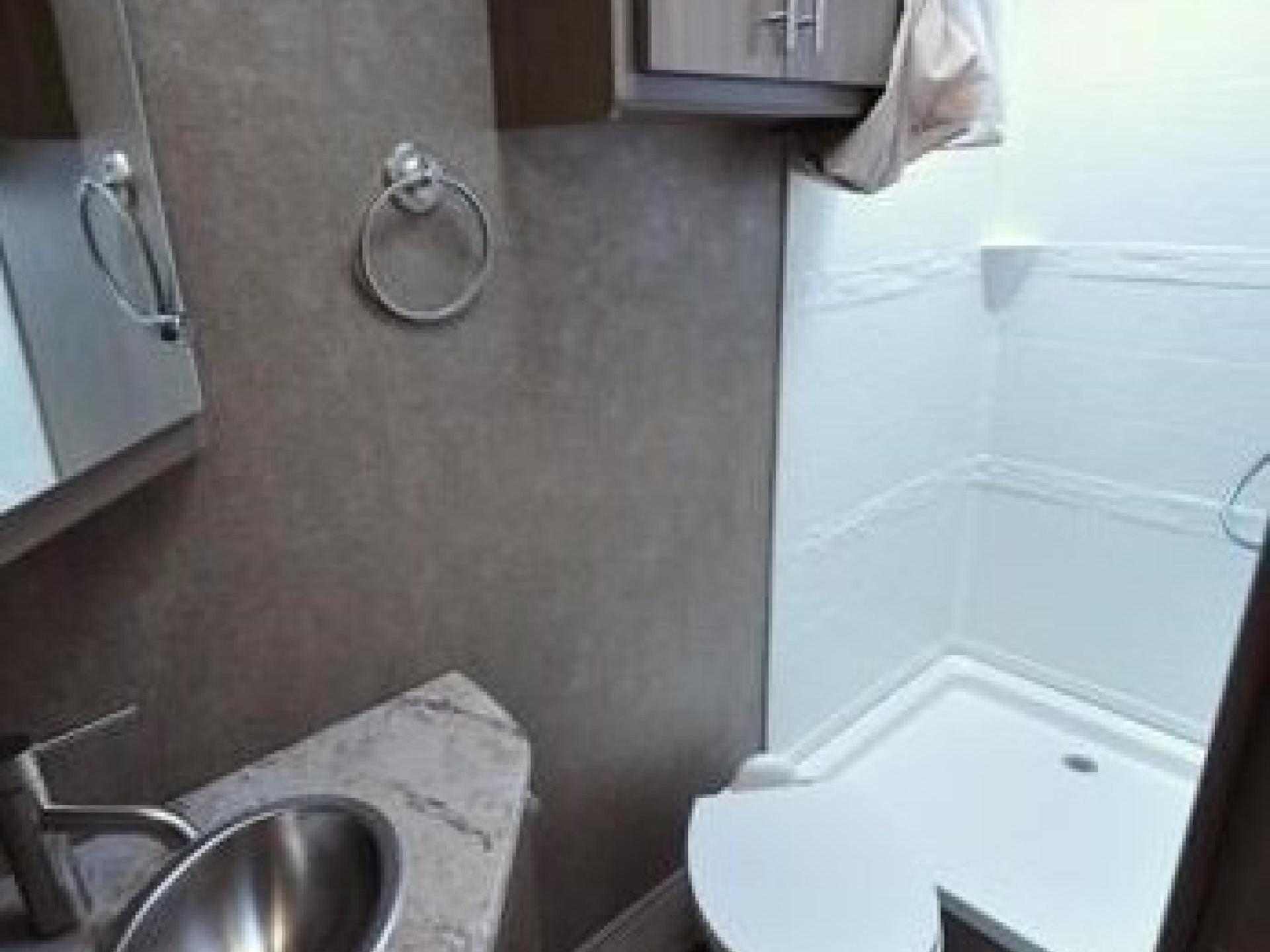 2018 THOR MOTOR COACH AXIS 25.3