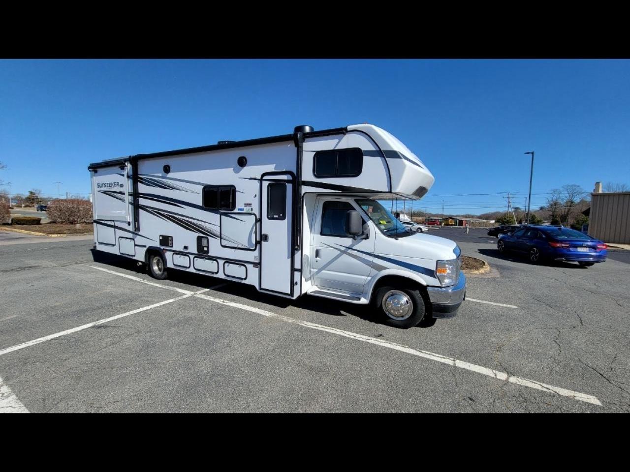 2023 FOREST RIVER SUNSEEKER LE 3010DS