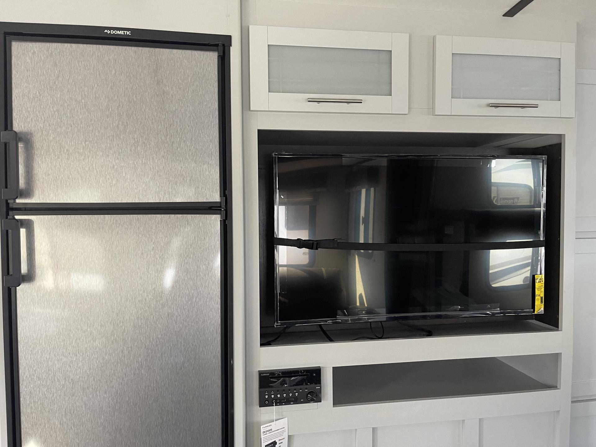 2021 KEYSTONE BULLET 290BHS