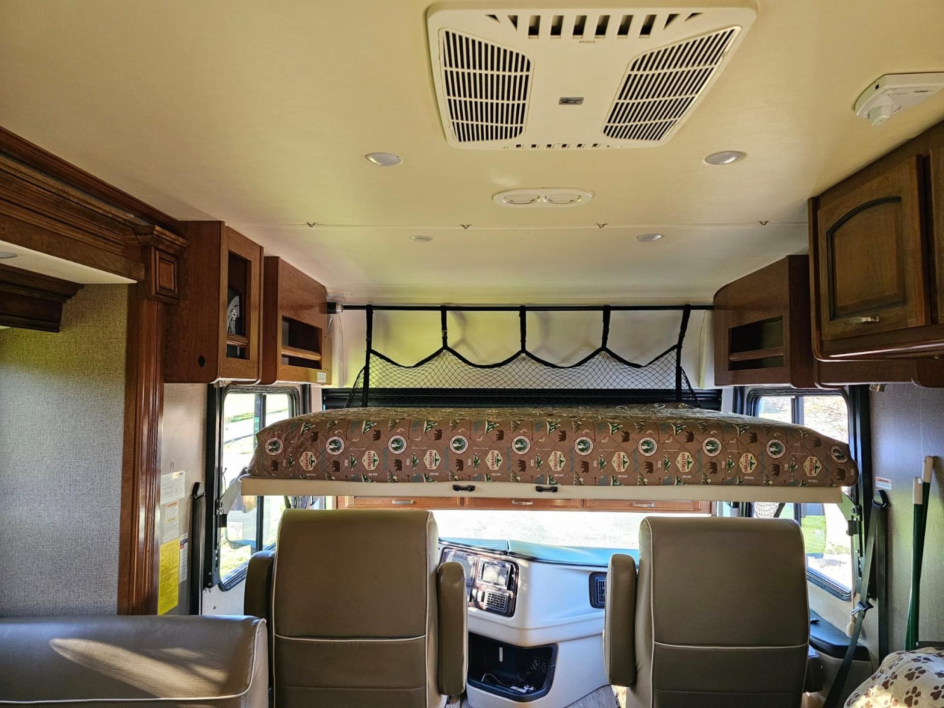 2018 HOLIDAY RAMBLER NAVIGATOR XE 35E