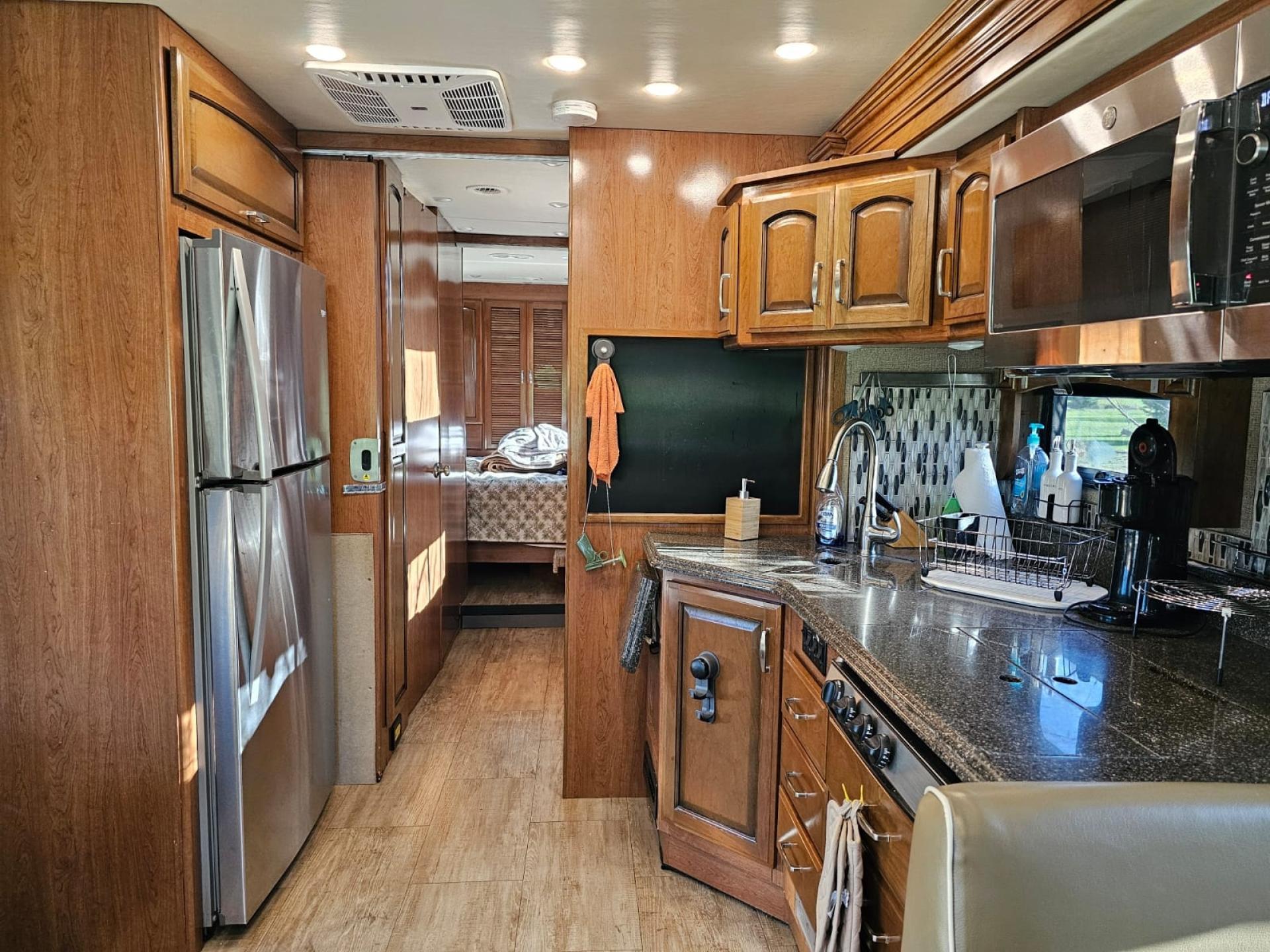 2018 HOLIDAY RAMBLER NAVIGATOR XE 35E