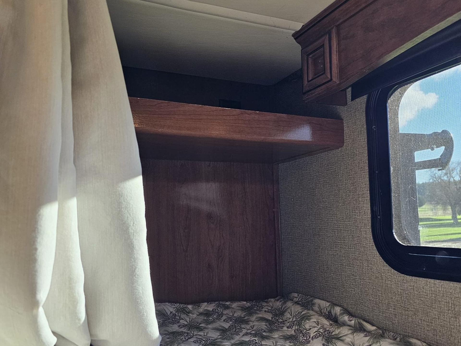 2018 HOLIDAY RAMBLER NAVIGATOR XE 35E