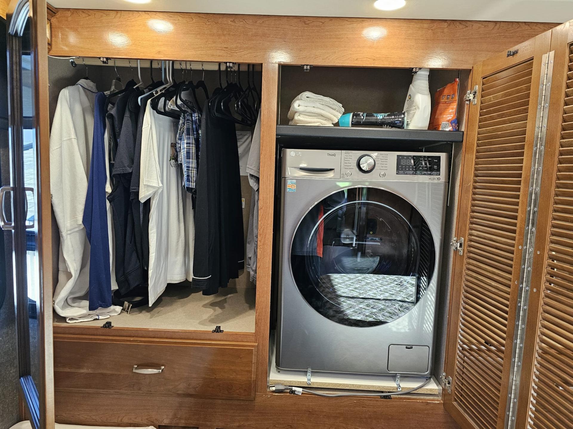 2018 HOLIDAY RAMBLER NAVIGATOR XE 35E