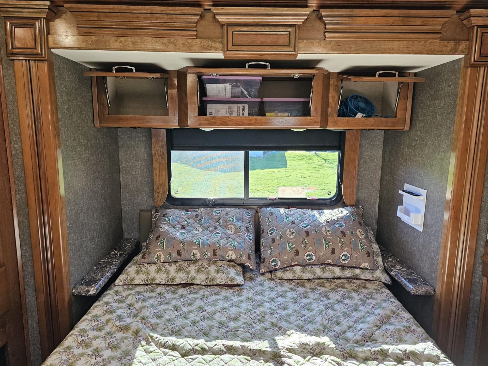 2018 HOLIDAY RAMBLER NAVIGATOR XE 35E