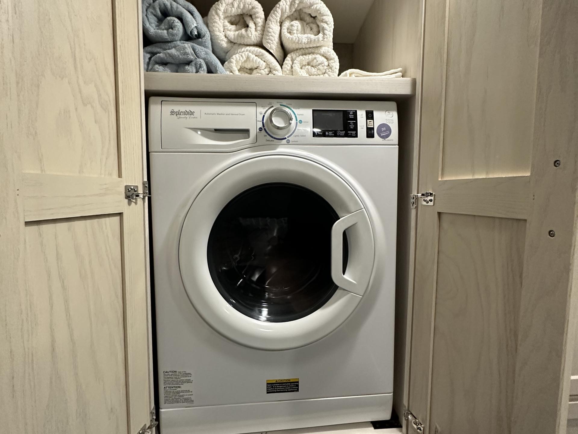 2022 WINNEBAGO ADVENTURER 35F