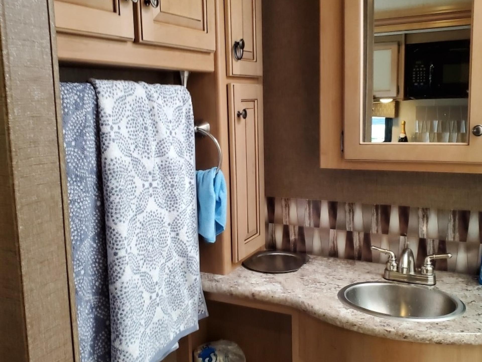 2019 THOR MOTOR COACH WINDSPORT 29M