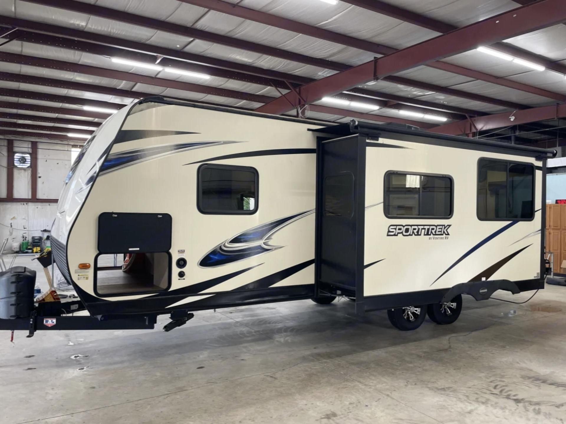 2017 VENTURE SPORTTREK ST190VTH