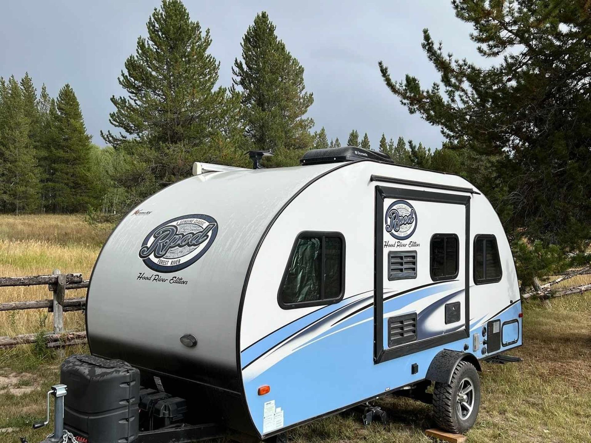 2017 FOREST RIVER R-POD HOOD RIVER 178