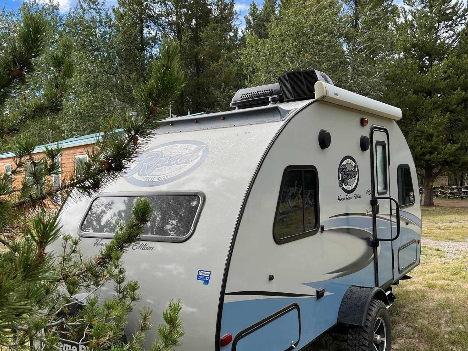 2017 FOREST RIVER R-POD HOOD RIVER 178