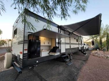 2022 KEYSTONE HIDEOUT 318BR