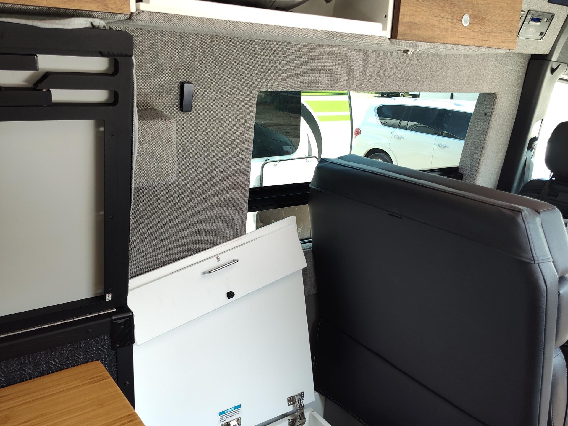 2021 STORYTELLER Overland Stealth Mode 4x4