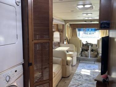 2014 THOR MOTOR COACH HURRICANE 34E