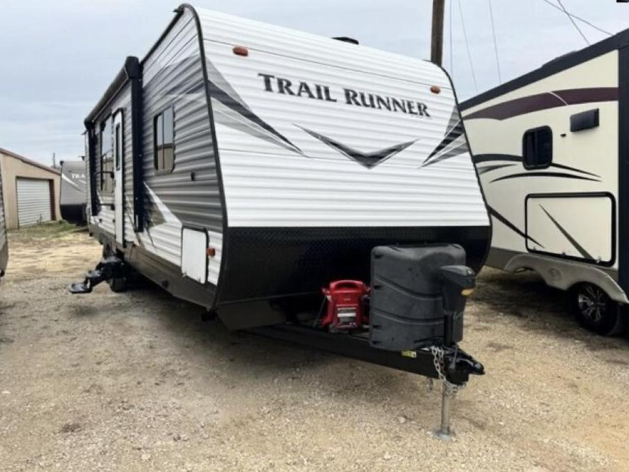 2019 HEARTLAND TRAIL RUNNER 27RKS