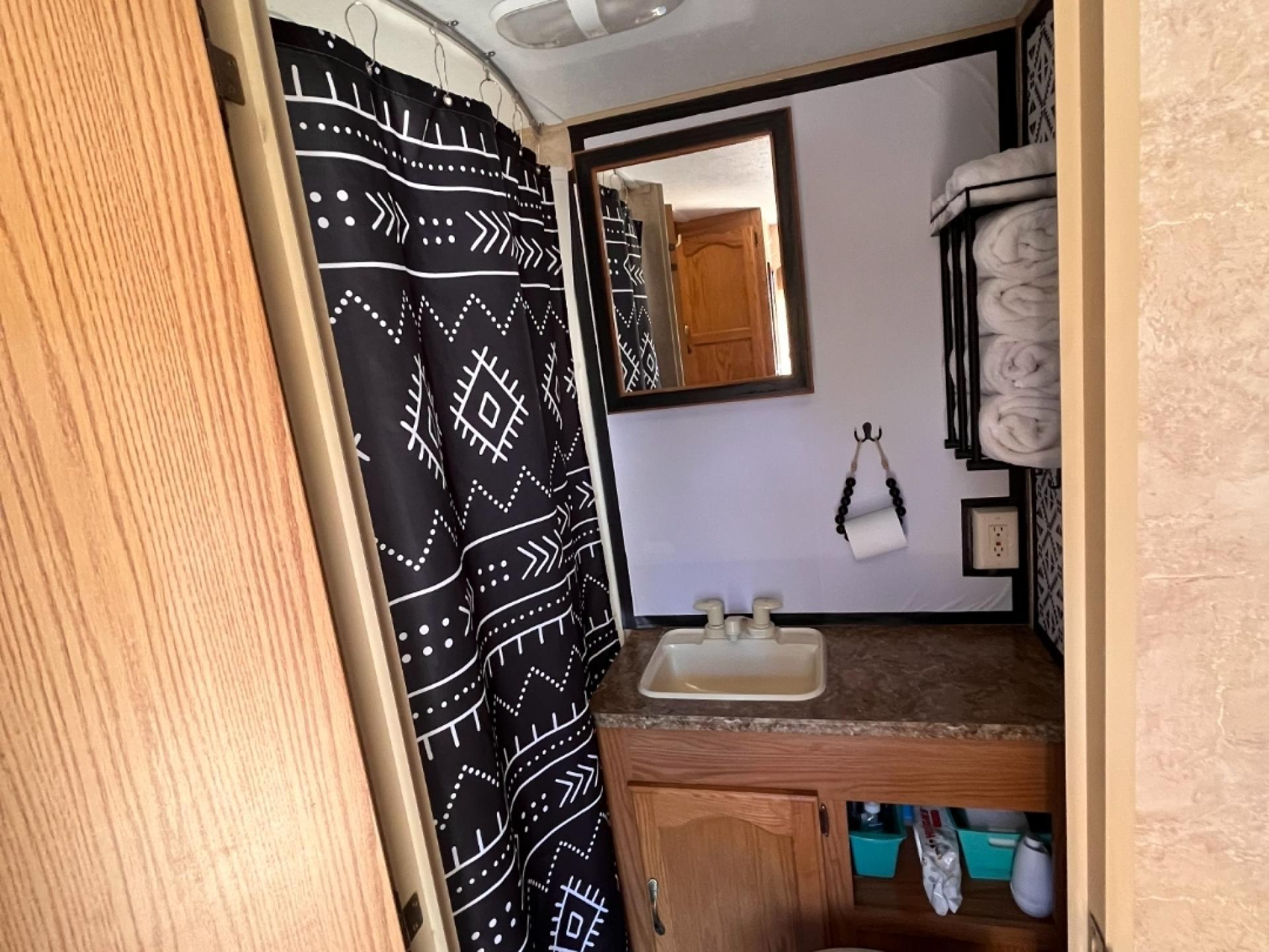 2011 KEYSTONE SUMMERLAND 2570RL