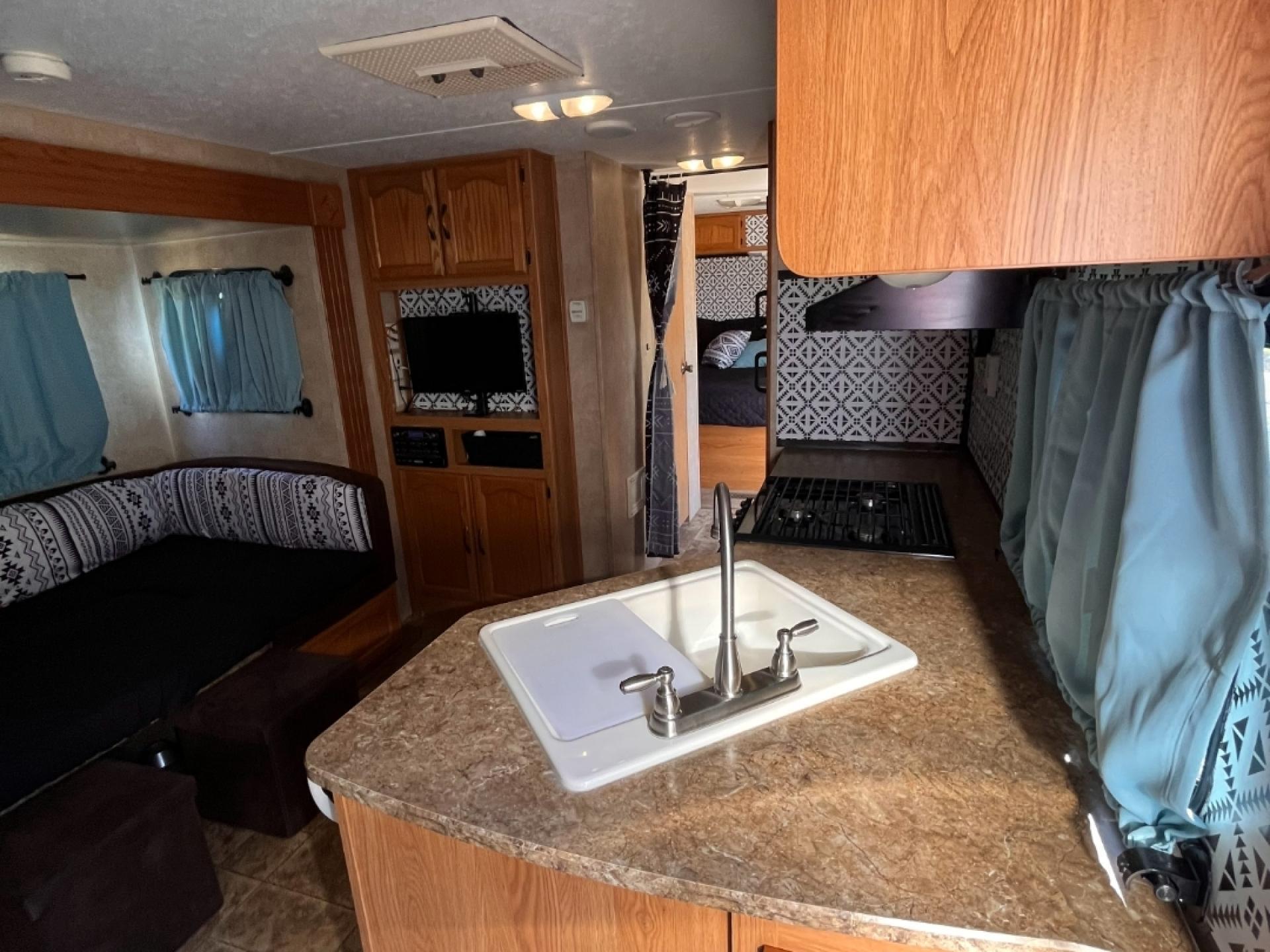 2011 KEYSTONE SUMMERLAND 2570RL