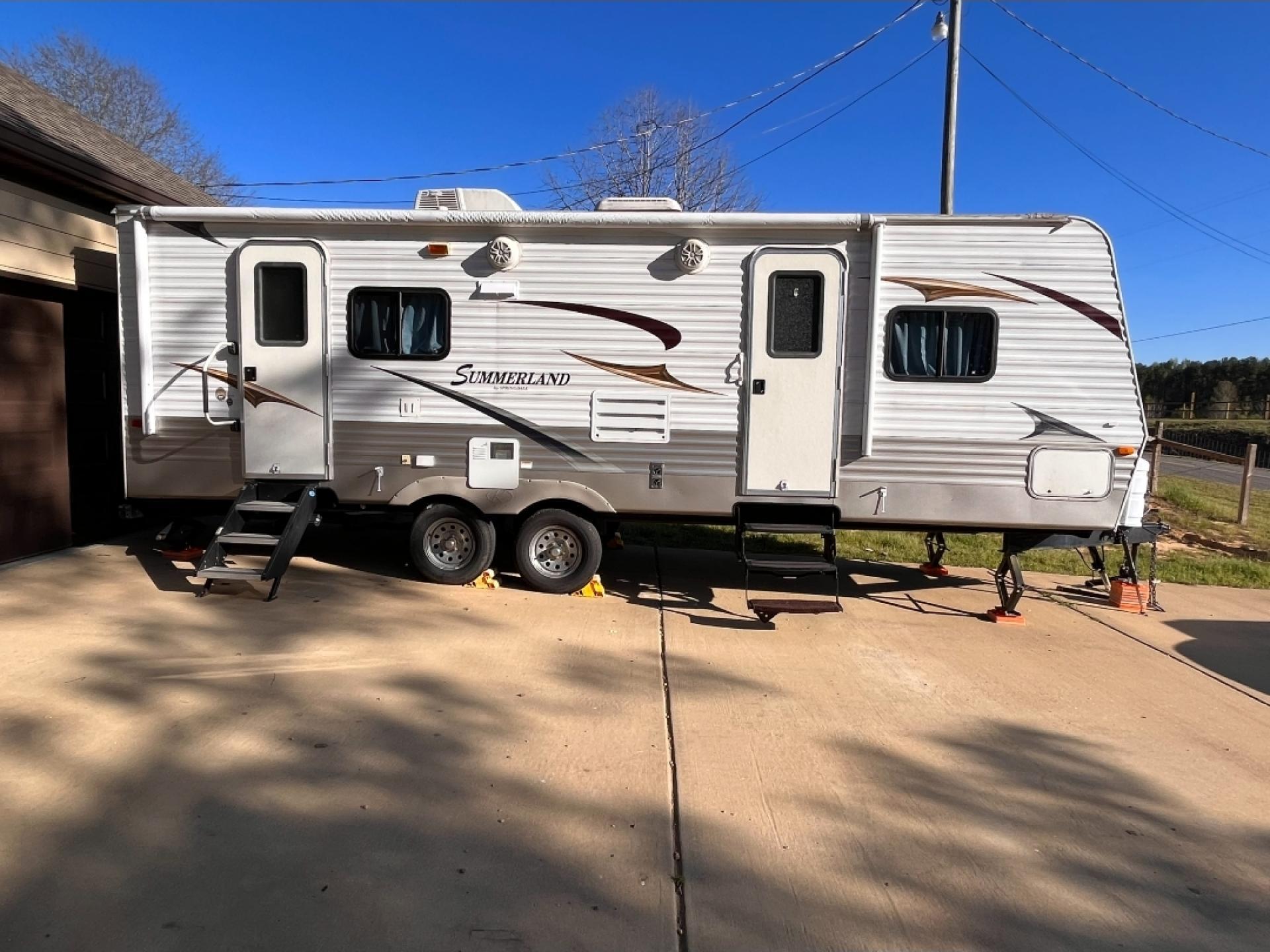2011 KEYSTONE SUMMERLAND 2570RL