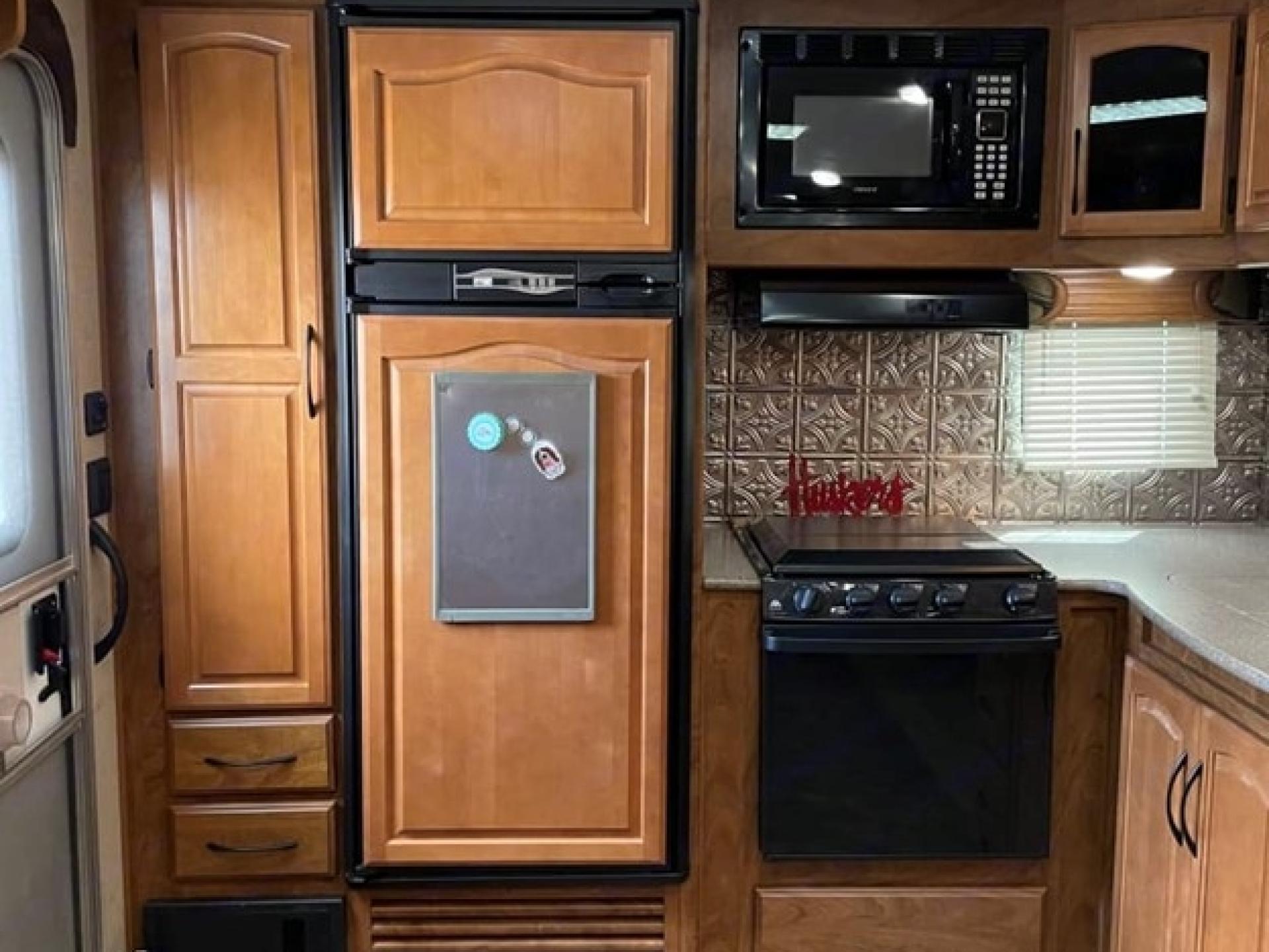 2013 OUTDOORS RV BLACK STONE 240RKSB