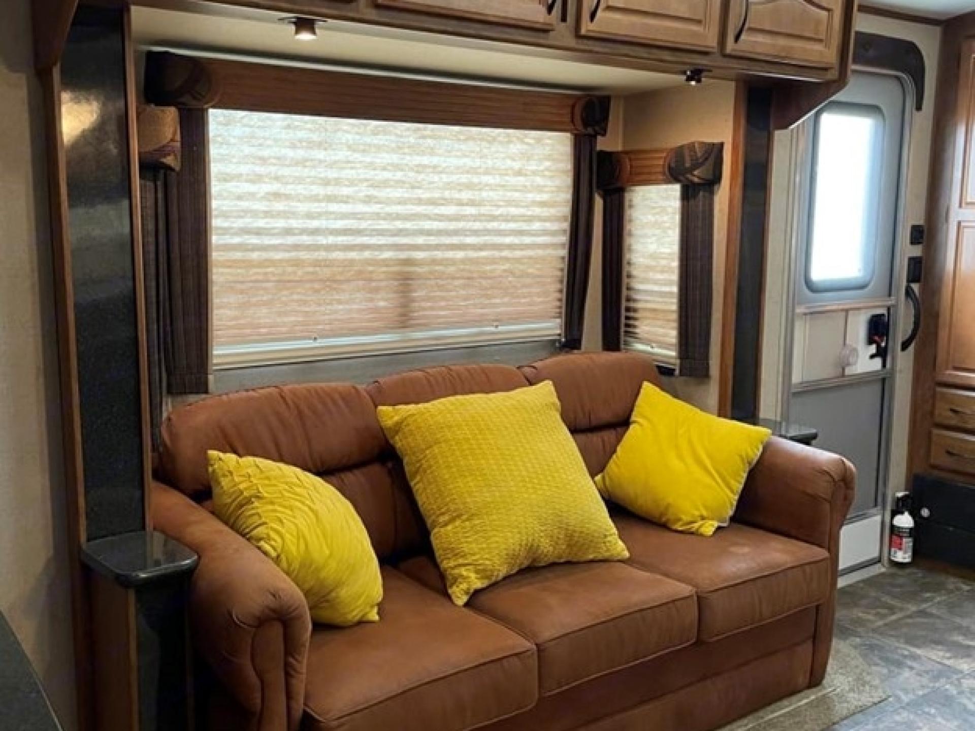 2013 OUTDOORS RV BLACK STONE 240RKSB