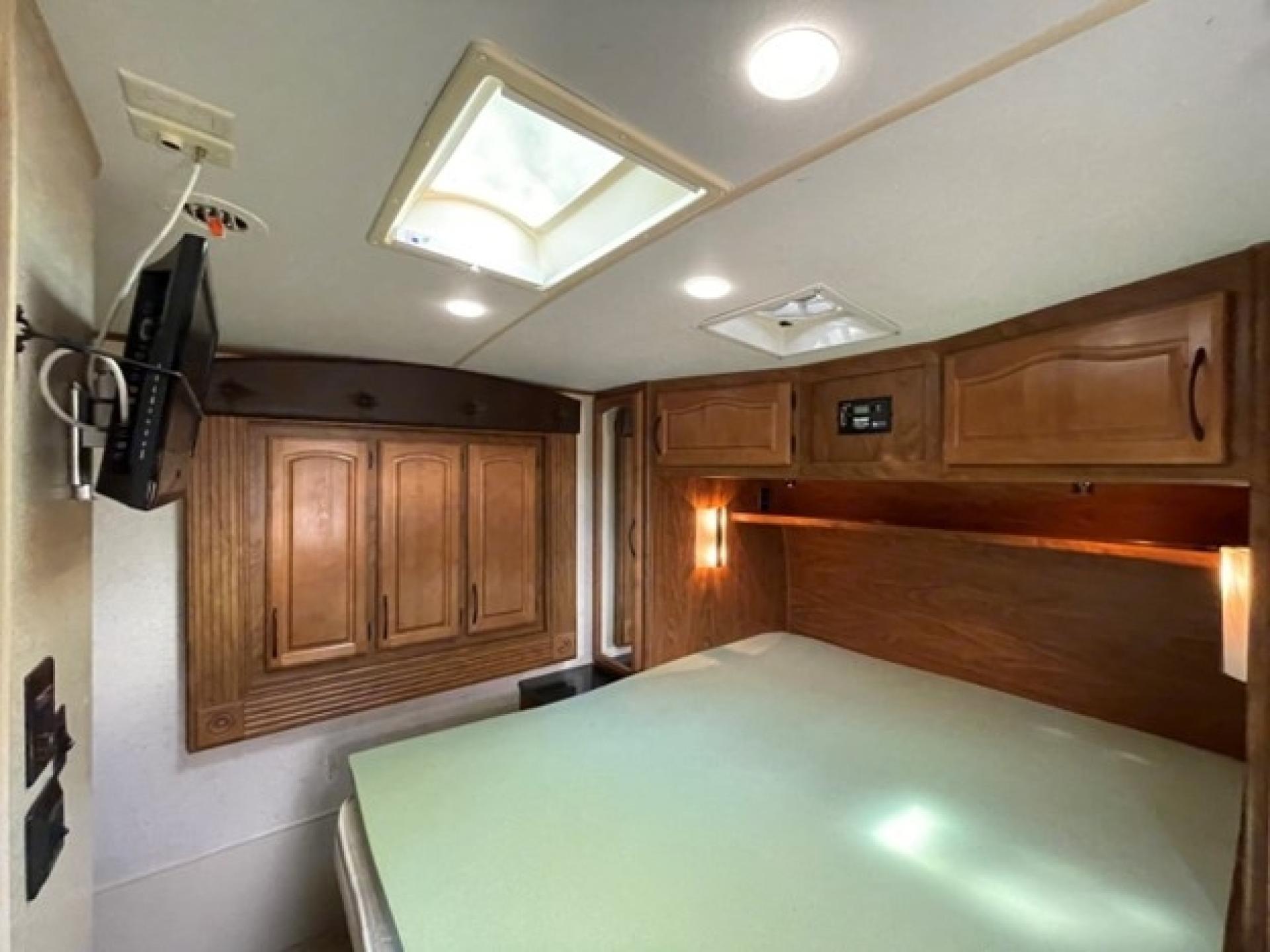 2013 OUTDOORS RV BLACK STONE 240RKSB
