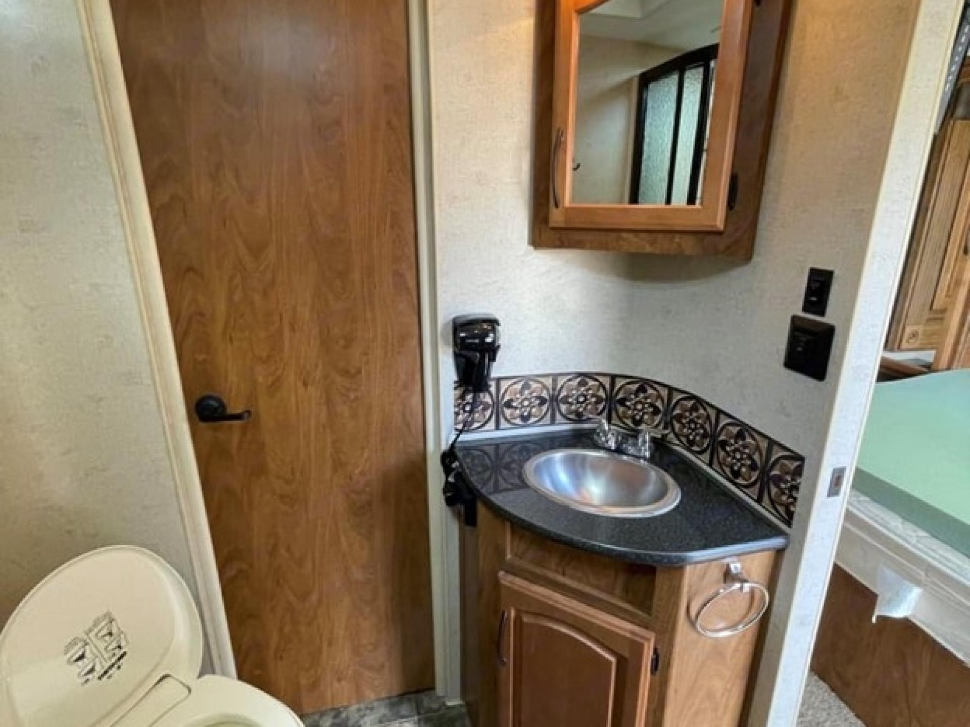 2013 OUTDOORS RV BLACK STONE 240RKSB
