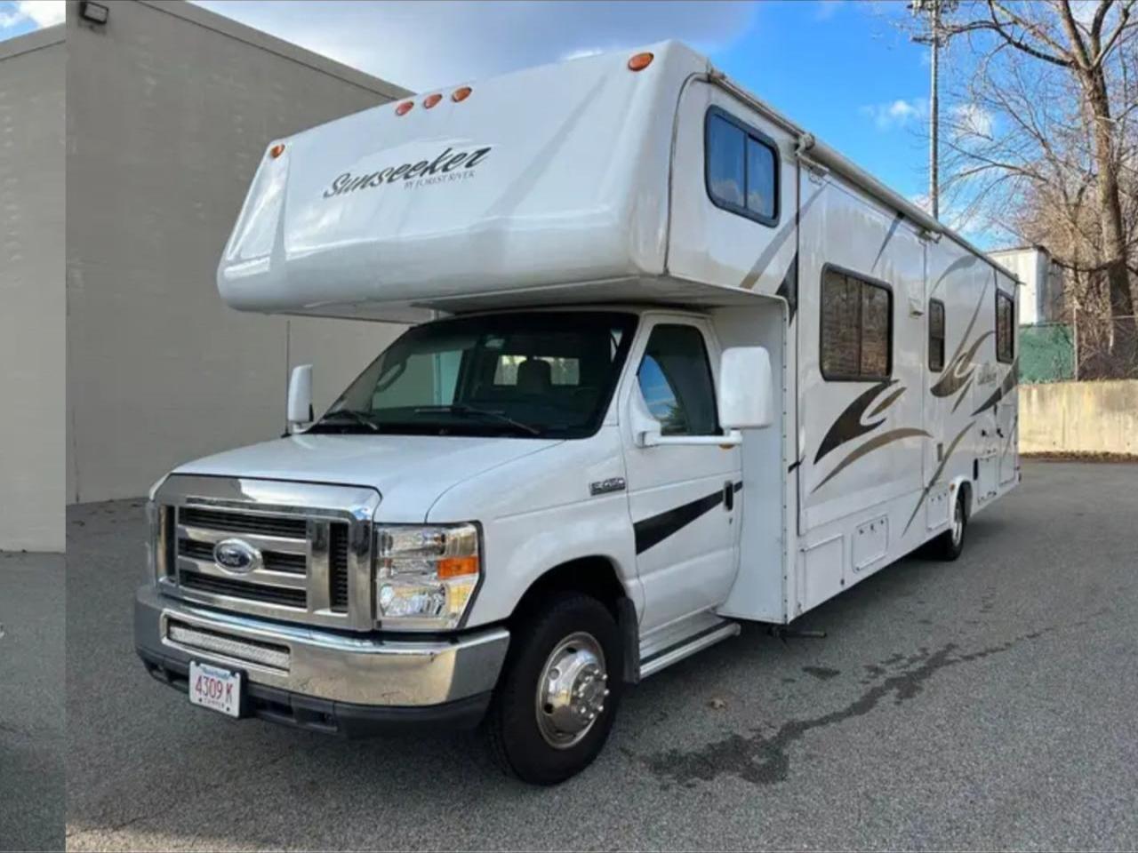 2013 FOREST RIVER SUNSEEKER 2250SC