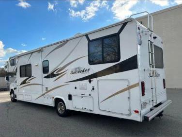 2013 FOREST RIVER SUNSEEKER 2250SC