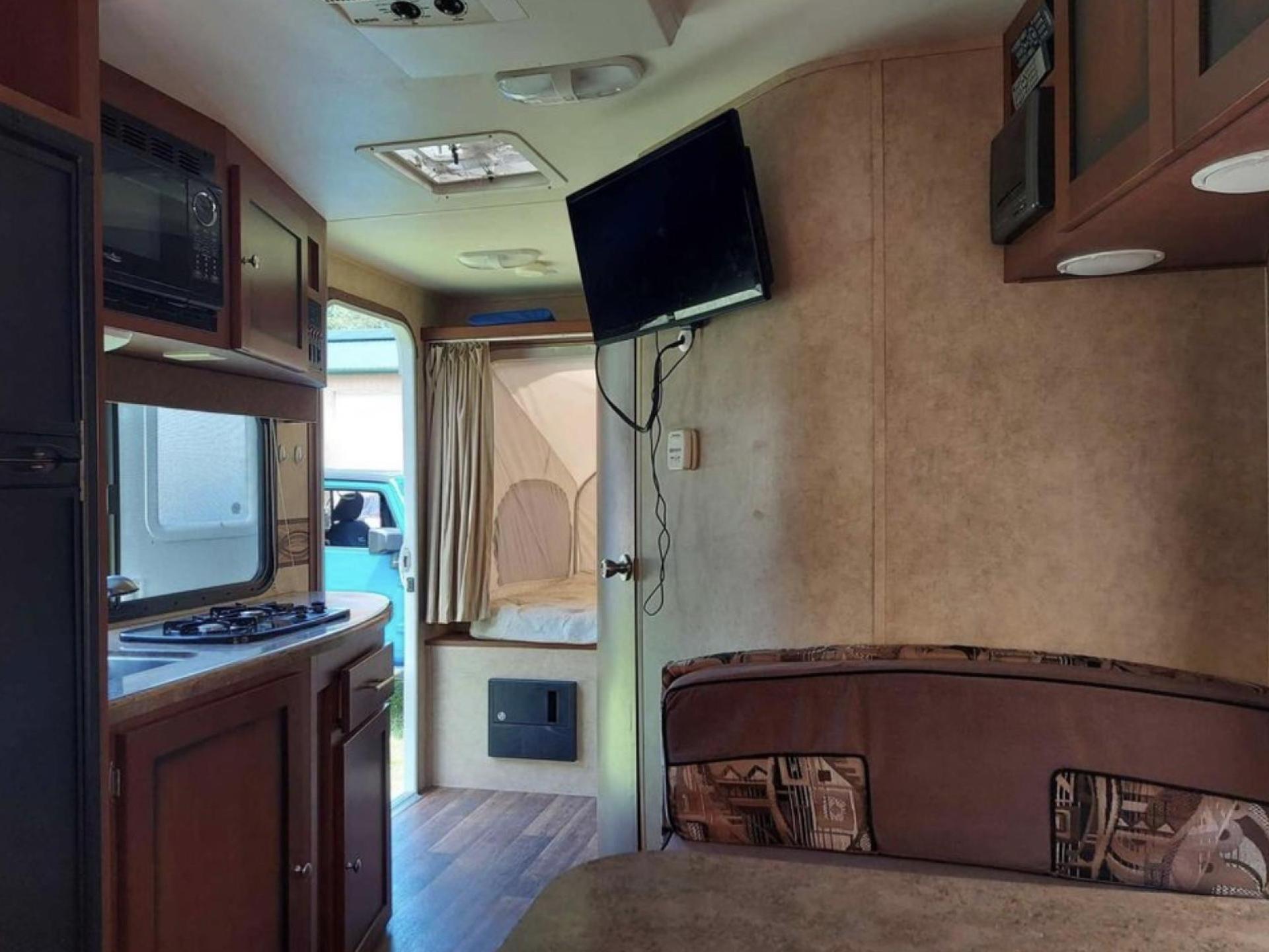 2012 DUTCHMEN KODIAK 161E