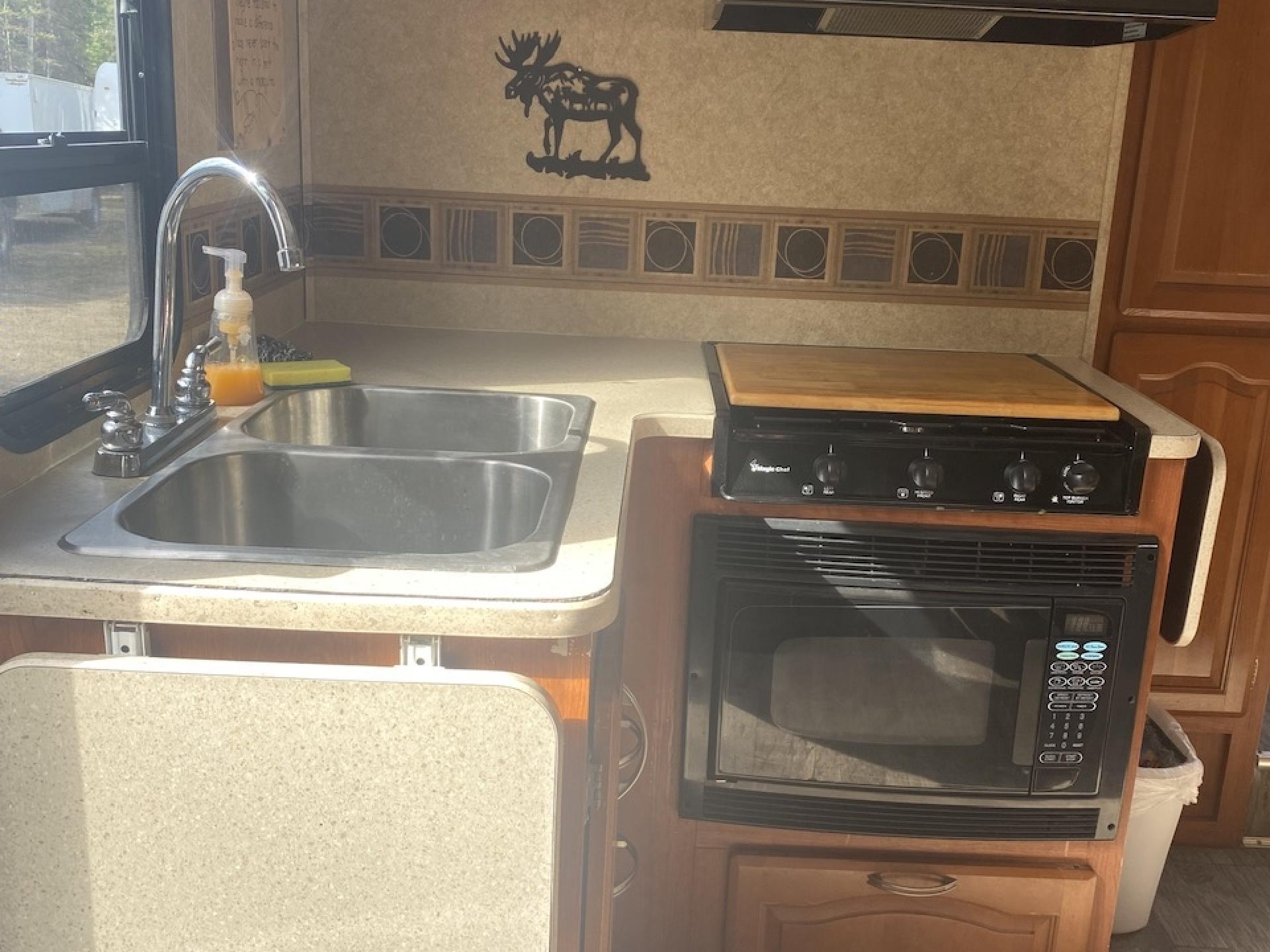 2010 FOREST RIVER SUNSEEKER 3120DS