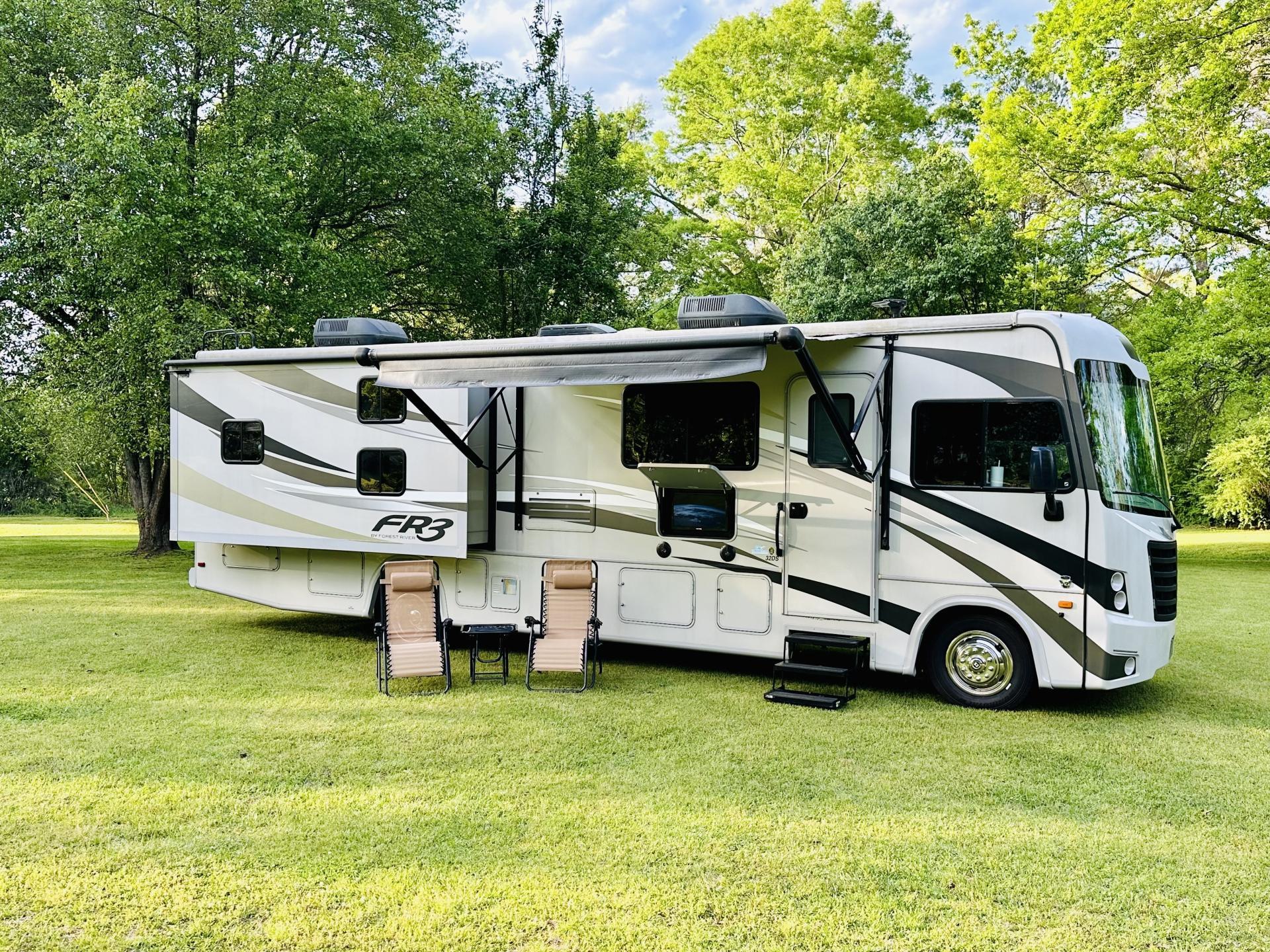 2016 FOREST RIVER FR3 32DS