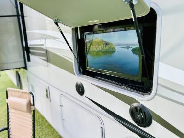2016 FOREST RIVER FR3 32DS