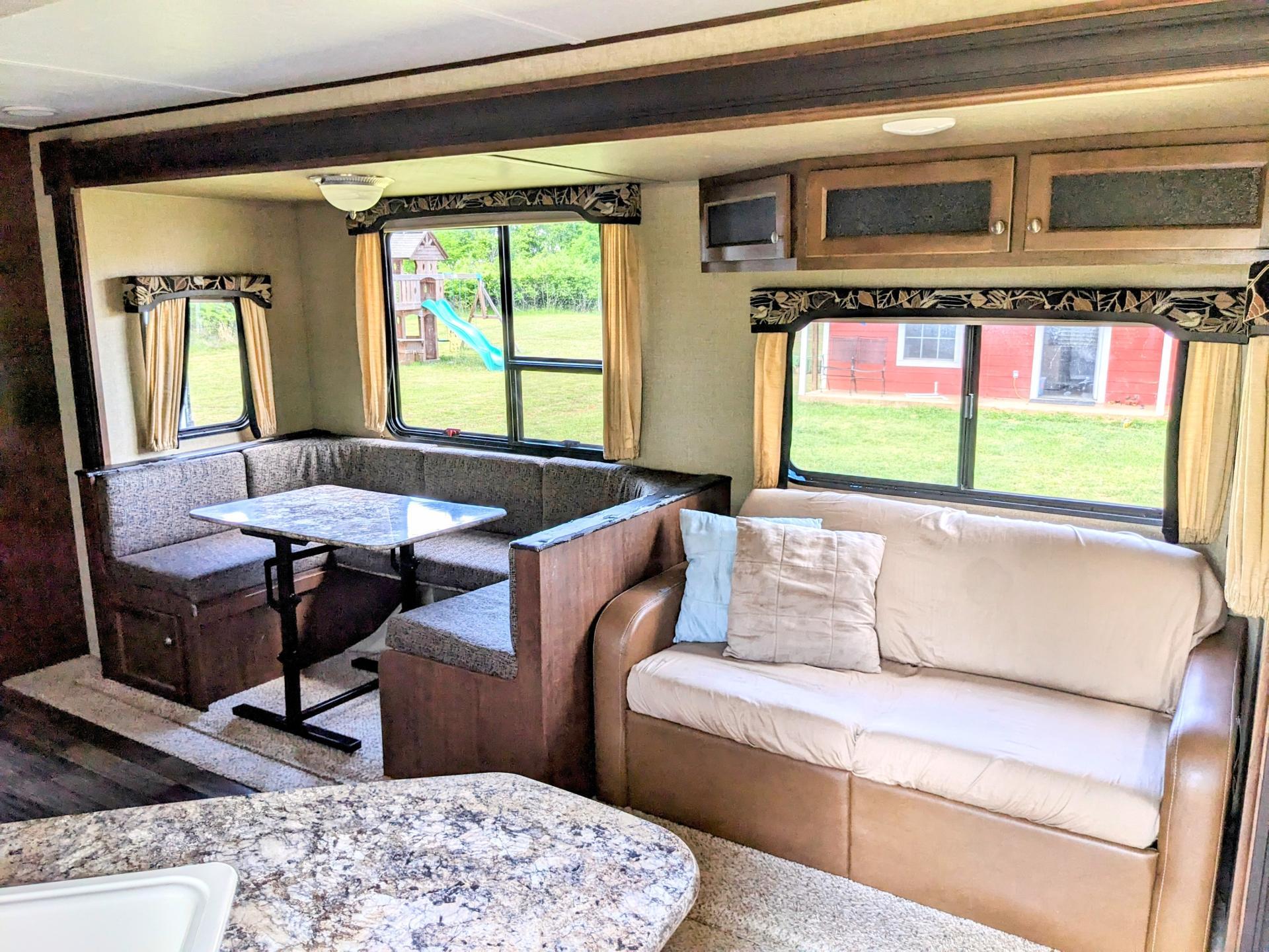 2016 KEYSTONE HIDEOUT 31RBDS
