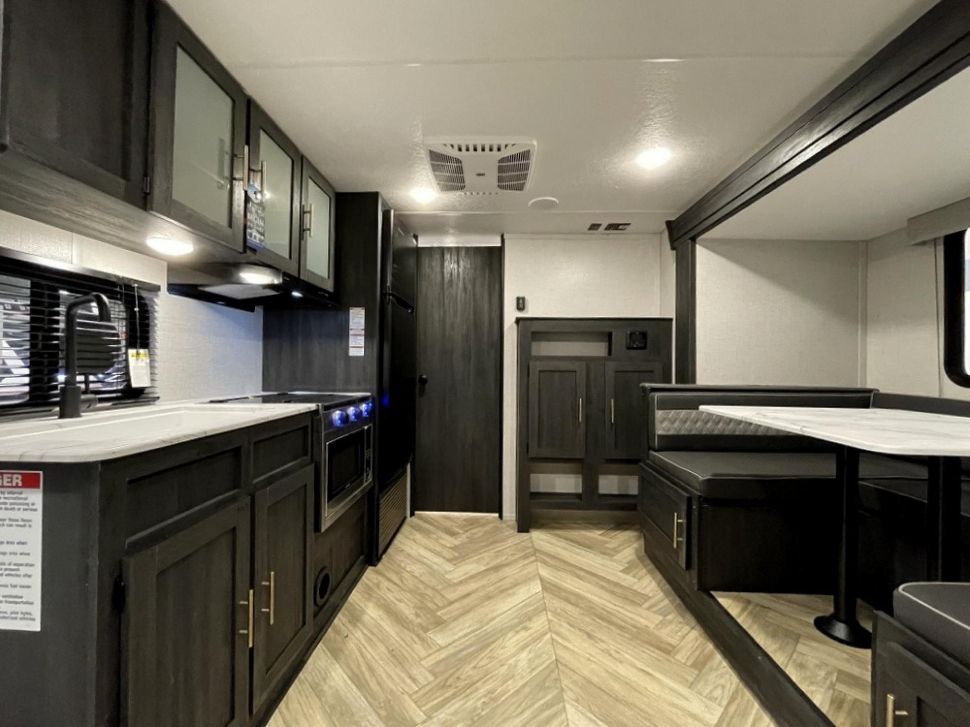 2022 FOREST RIVER OZARK 2700TH