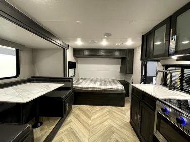 2022 FOREST RIVER OZARK 2700TH