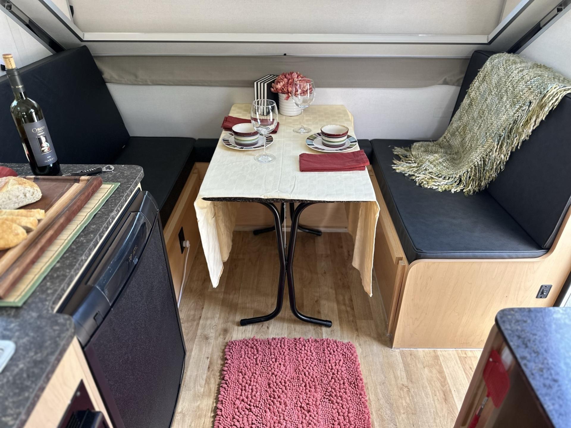 2022 A-FRAME CAMPER Aliner Expedition 