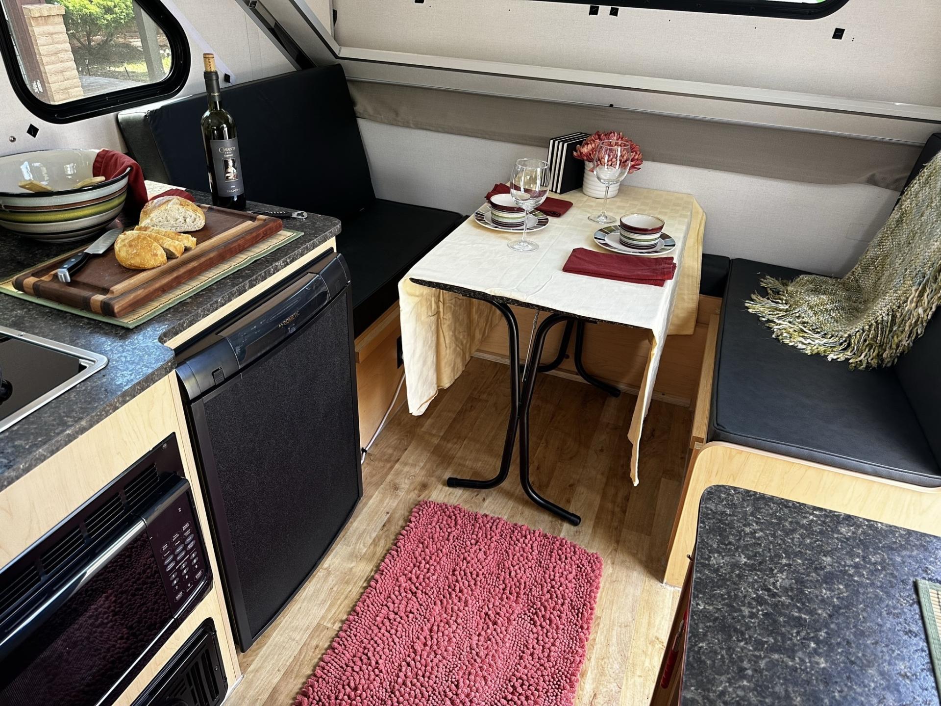 2022 A-FRAME CAMPER Aliner Expedition 
