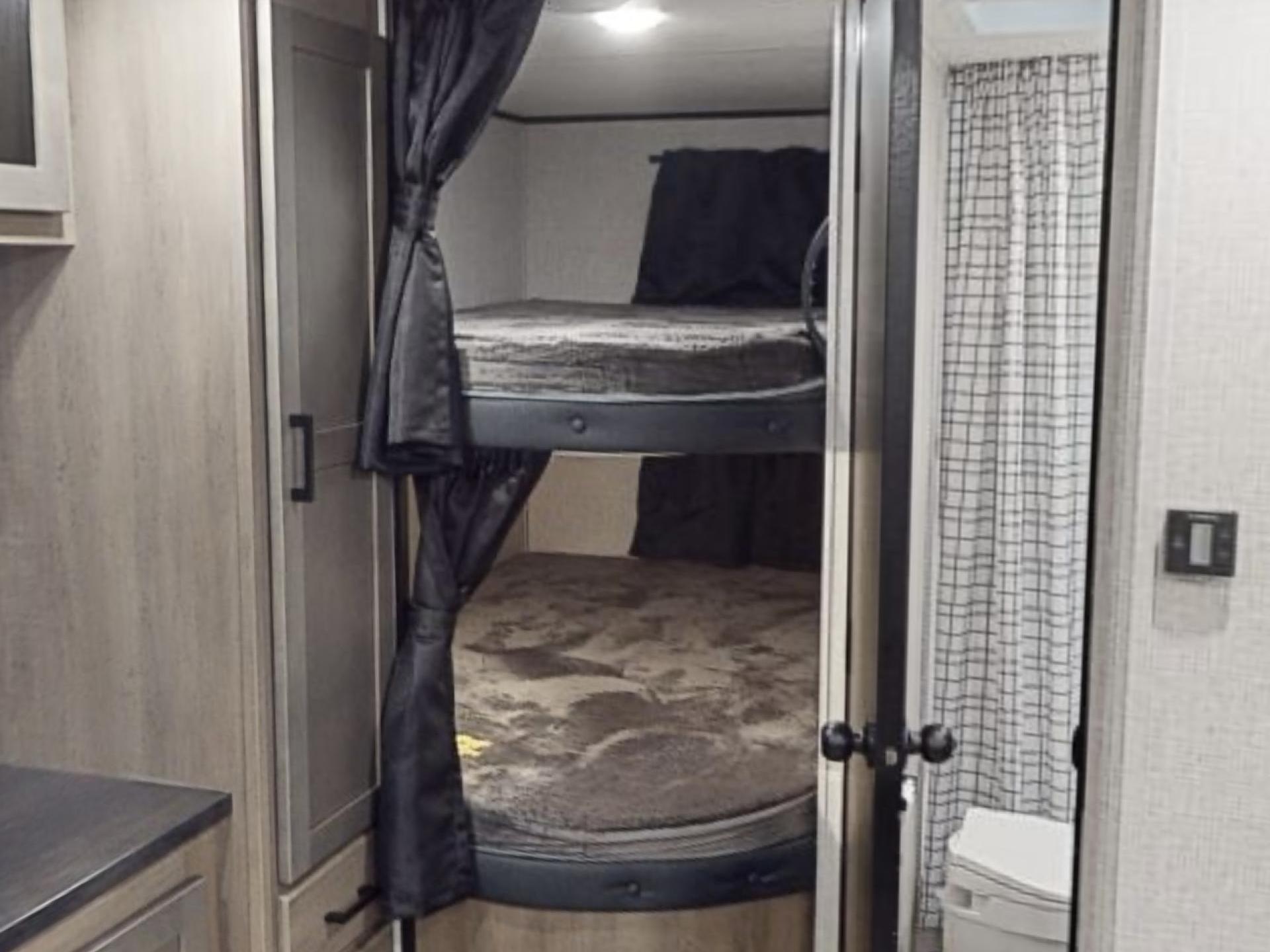 2024 JAYCO JAY FLIGHT 284BHS