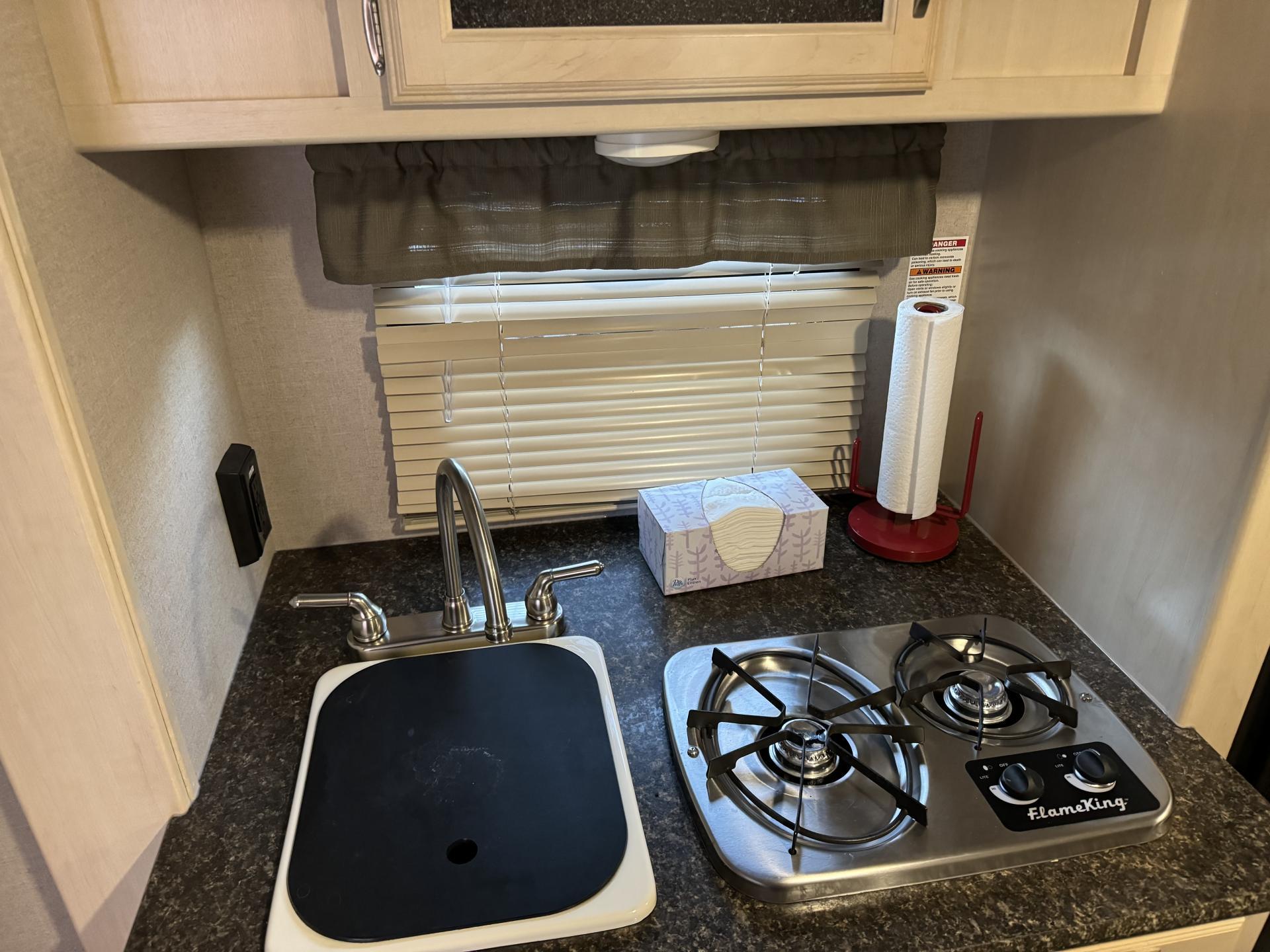 2019 WINNEBAGO MINNIE DROP 170S